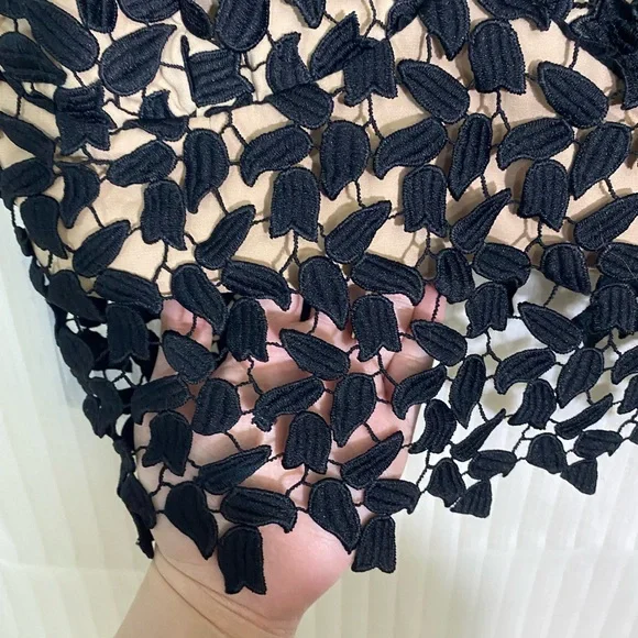 Bardot Black Lace Crop Top Nude Lined Bustier Cami Size US 10 Spaghetti Strap - Picture 3 of 8